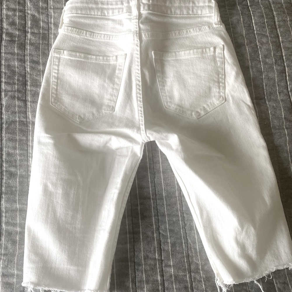 Capris - Picture 2 of 3